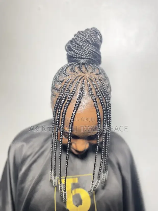 Tomi_b beauty cover