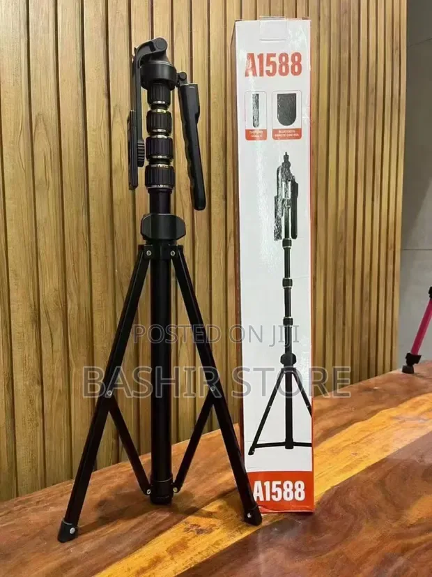 A1588 Tripod Stand.